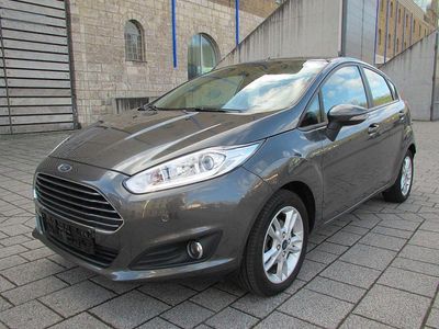 Gebraucht Ford Fiesta Trend 80 PS (58 kW) 2015 Grau Kleinwagen