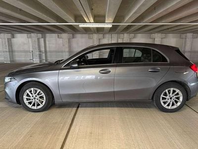 Gebraucht Mercedes 200 163 PS (119 kW) 2018 Grau Limousine