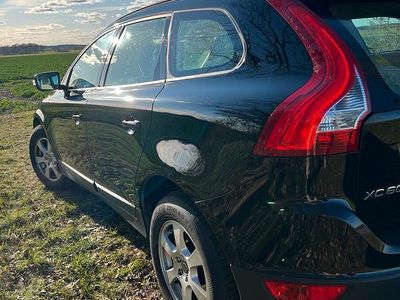 Gebraucht Volvo XC60 163 PS (119 kW) 2011 Schwarz SUV