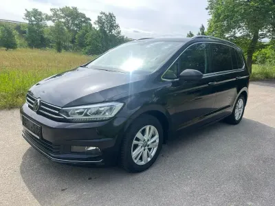 Gebraucht VW Touran 116 PS (85 kW) 2020 Schwarz Van / Kleinbus
