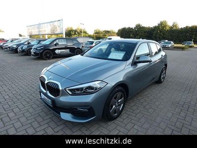 Skyscraper grau Gebraucht 2021 BMW 118 Advantage Kleinwagen | 21.990 € (Fairer Preis)