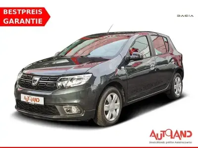 Gebraucht Dacia Sandero Lauréate 73 PS (53 kW) 2017 Grau Kleinwagen