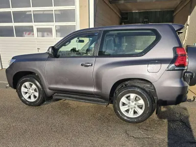Gebraucht Toyota Land Cruiser Comfort 204 PS (150 kW) 2021 Grau SUV