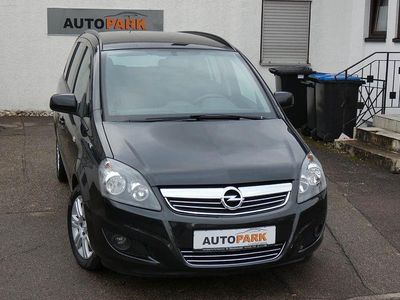 Schwarz Gebraucht 2013 Opel Zafira Family Van / Kleinbus | 2.490 € (Fairer Preis)