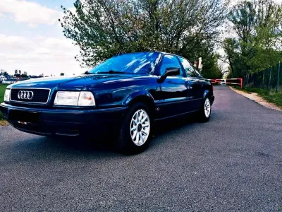 Occasion Audi 80 Basis 90 ch (66 kW) 1994 Vert Berline
