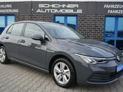 Gebraucht VW Golf VIII 110 PS (80 kW) 2024 Grau Limousine