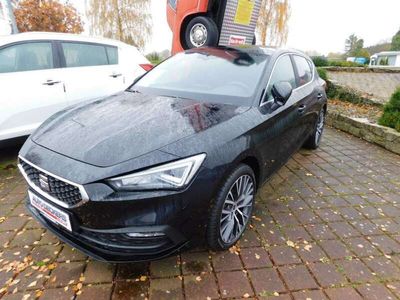 gebraucht Seat Leon 2,0 TDI DSG XCELLENCE NAVI LED LEDER PANO AHK