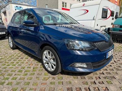 Blau Gebraucht 2015 Skoda Fabia Joy Kleinwagen | 5.750 € (Fairer Preis)