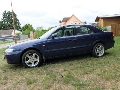Usado Mazda 626 116 CV (85 kW) 2000 Azul Berlina