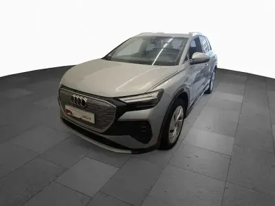 Używany Audi Q4 e-tron Advanced 150 kW (204 KM) 2023 Srebrny SUV