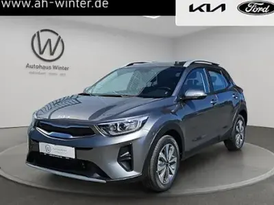 Neu Kia Stonic Vision 100 PS (73 kW) 2025 Schwarz SUV