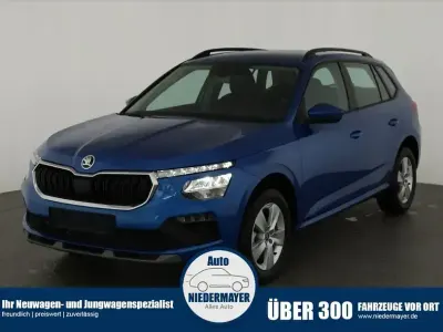 Neu Skoda Kamiq Selection 150 PS (110 kW) 2026 Race blau metallic SUV