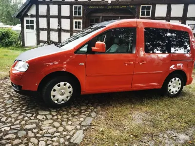 Gebraucht VW Caddy Life 109 PS (80 kW) 2010 Orange Van / Kleinbus