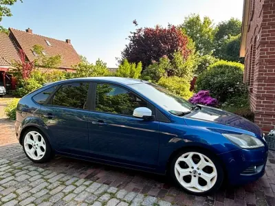 Gebraucht Ford Focus Style 101 PS (74 kW) 2009 Blau Limousine