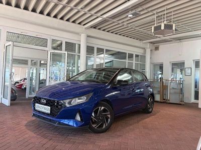 Second-hand Hyundai i20 Intro Edition 101 CP (74 kW) 2021 Albastru Hatchback
