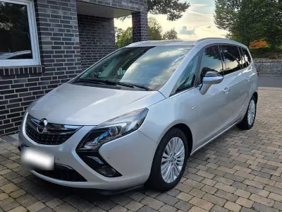 Gebraucht Opel Zafira Tourer Edition 140 PS (102 kW) 2013 Silber Van / Kleinbus