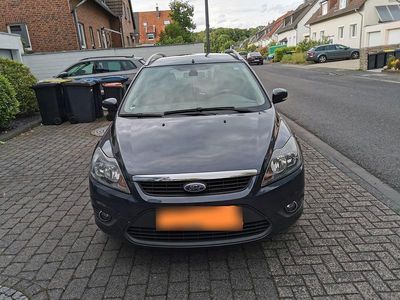 Gebraucht Ford Focus Titanium 125 PS (91 kW) 2009 Grau Kombi