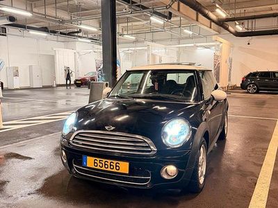 Schwarz Gebraucht 2010 Mini Cooper Kleinwagen | 2.700 € (Fairer Preis)