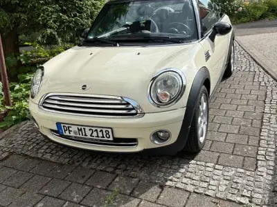 Gebraucht Mini Cooper Cabriolet 120 PS (88 kW) 2009 Weiß Cabrio