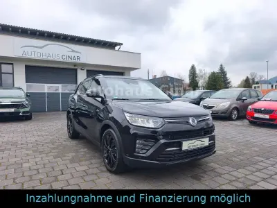 Gebraucht SsangYong Tivoli 163 PS (119 kW) 2023 Schwarz SUV