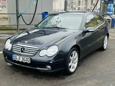 Usata Mercedes C180 129 CV (94 kW) 2001 Nero Coupé