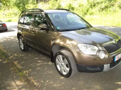 Gebraucht Skoda Yeti Family 105 PS (77 kW) 2012 Braun SUV