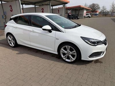 Gebraucht Opel Astra Dynamic 200 PS (147 kW) 2019 Weiß Kleinwagen