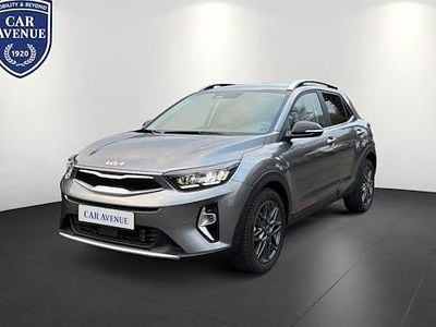 Grau Gebraucht 2024 Kia Stonic SUV | 21.990 € (Etwas zu teuer)