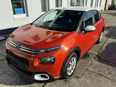 Gebraucht Citroën C3 Feel 82 PS (60 kW) 2017 Orange power/metallic Kleinwagen