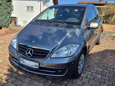 Gebraucht Mercedes A150 95 PS (69 kW) 2009 Grau Limousine