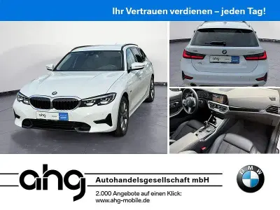 Gebraucht BMW 320e Sport Line 204 PS (150 kW) 2022 Alpinweiß uni Kombi