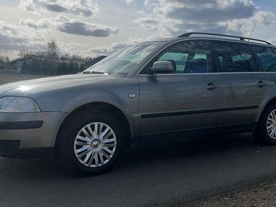 Gebraucht VW Passat 131 PS (96 kW) 2002 Grau Kombi