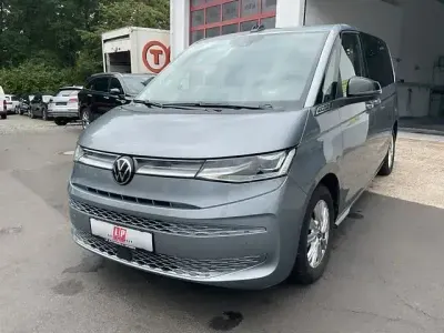 Gebraucht VW Multivan 204 PS (150 kW) 2022 Blau Van / Kleinbus