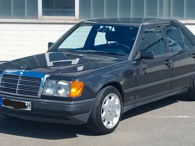 Gebraucht Mercedes 200 105 PS (77 kW) 1988 Schwarz Limousine