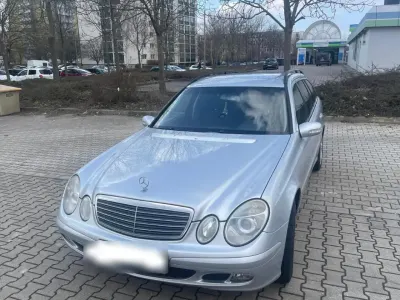 Używany Mercedes E280 2006 Srebrny Kombi