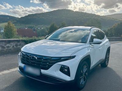 Gebraucht Hyundai Tucson 150 PS (110 kW) 2021 Weiß SUV