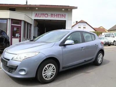 Używany Renault Mégane Expression 101 KM (74 kW) 2009 Niebieski Sedan/Limuzyna