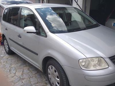 Silber Gebraucht 2004 VW Touran Basis Van / Kleinbus | 1.980 € (Fairer Preis)