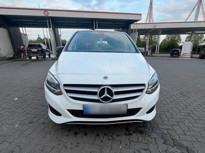 Second-hand Mercedes B220 170 CP (125 kW) 2019 Alb Monovolum