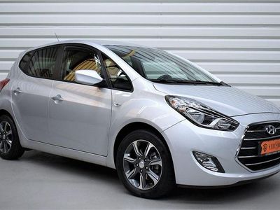 Gebraucht Hyundai ix20 YES! 90 PS (66 kW) 2017 Silber Kleinwagen