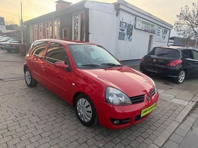 Second-hand Renault Clio II Authentique 58 CP (42 kW) 2009 Roșu
