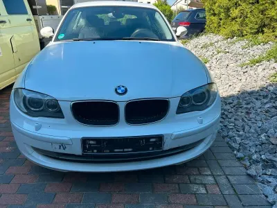 Gebraucht BMW 116 122 PS (89 kW) 2009 Weiß Kleinwagen