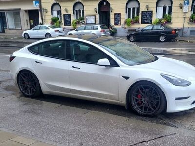 gebraucht Tesla Model 3 Performance mit KW 3 Fahrwerk