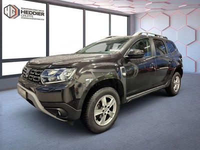 Perlmuttschwarz (metallic) Gebraucht 2021 Dacia Duster Celebration SUV | 14.990 € (Guter Preis)