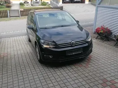 Gebraucht VW Touran Comfortline 110 PS (80 kW) 2015 Schwarz Van / Kleinbus