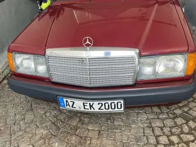 Second-hand Mercedes 190 109 CP (80 kW) 1991 Berlinǎ