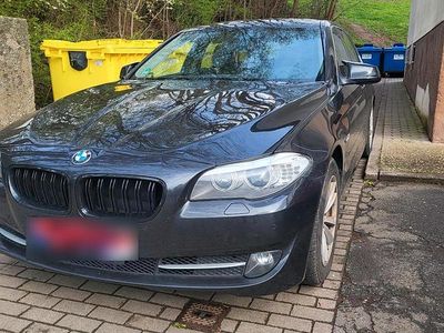 Gebraucht BMW 520 184 PS (135 kW) 2012 Grau Kombi