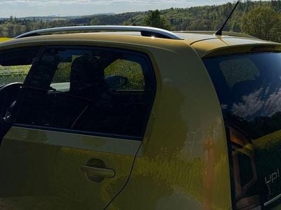 Gebraucht VW cross up! 75 PS (55 kW) 2018 Gold Kleinwagen