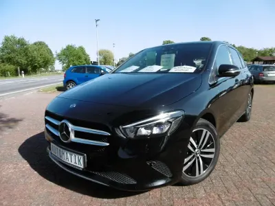 Gebraucht Mercedes B200 163 PS (119 kW) 2019 Schwarz Kleinwagen