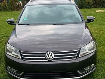 Gebraucht VW Passat Trendline 140 PS (102 kW) 2011 Braun Kombi